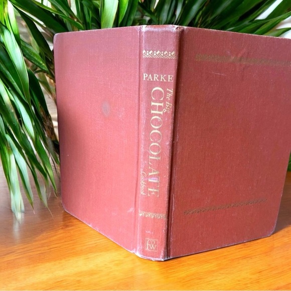 VINTAGE 1968 Big Chocolate Cookbook - Hardback by Gertrude Parke - Collectible - Picture 1 of 10